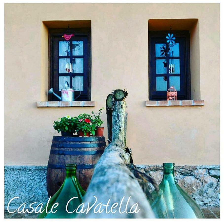 Casale Cavatella Bed & Breakfast Sermoneta Exterior photo